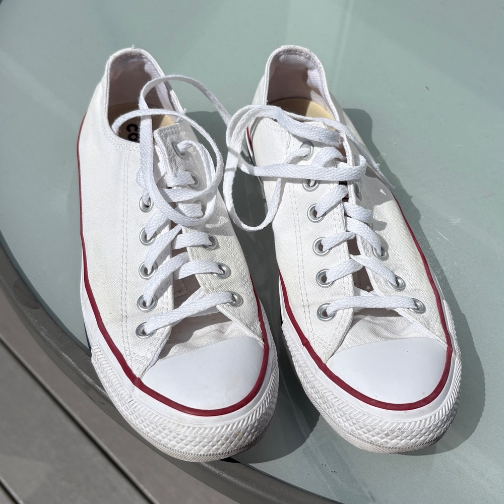 Low top white canvas Converse All Star shoes size 9.5